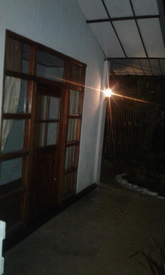 Lily Adam'S Peak Acomodação com café da manhã Nallathanniya Exterior foto