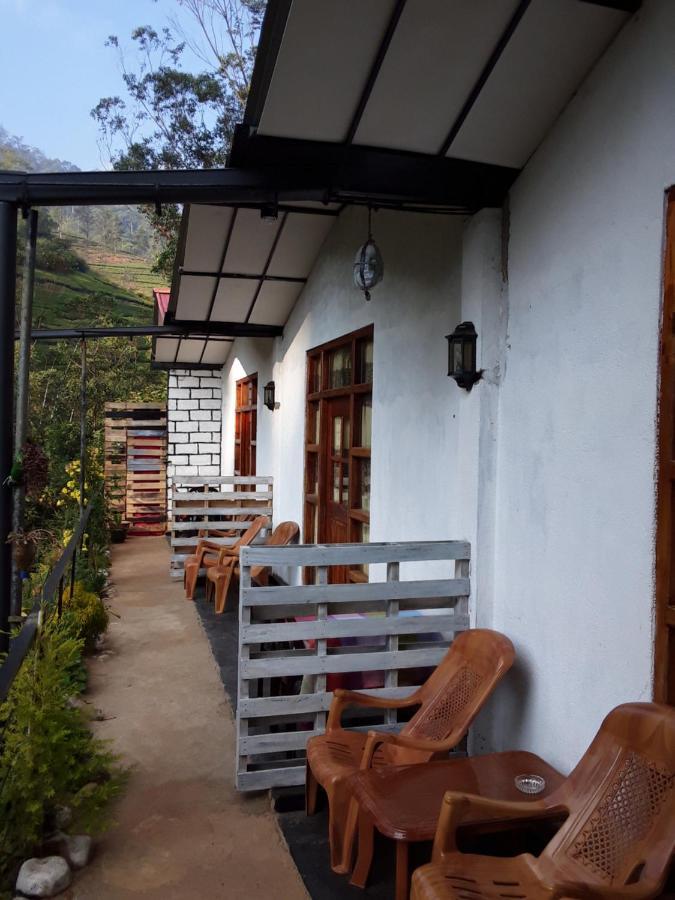 Lily Adam'S Peak Acomodação com café da manhã Nallathanniya Exterior foto